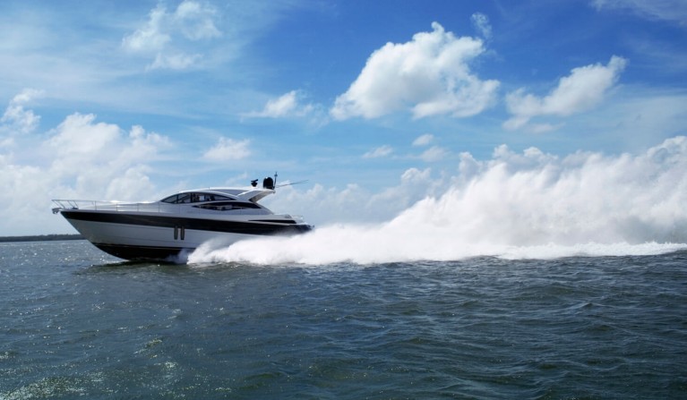 speed boat
